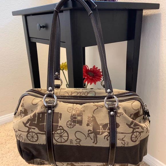 SOLD Coach 15616 Ashley Horse & Carriage Shoulder - Picture 2 of 6